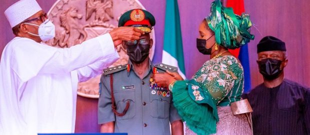 Buhari Decorates New Service Chiefs
