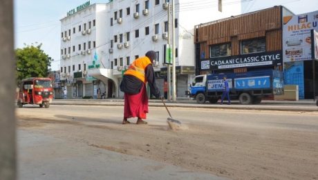 The street cleaners of Mogadishu: Doing Somalia’s riskiest job